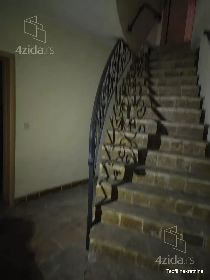 4-etažna kuća | 4zida