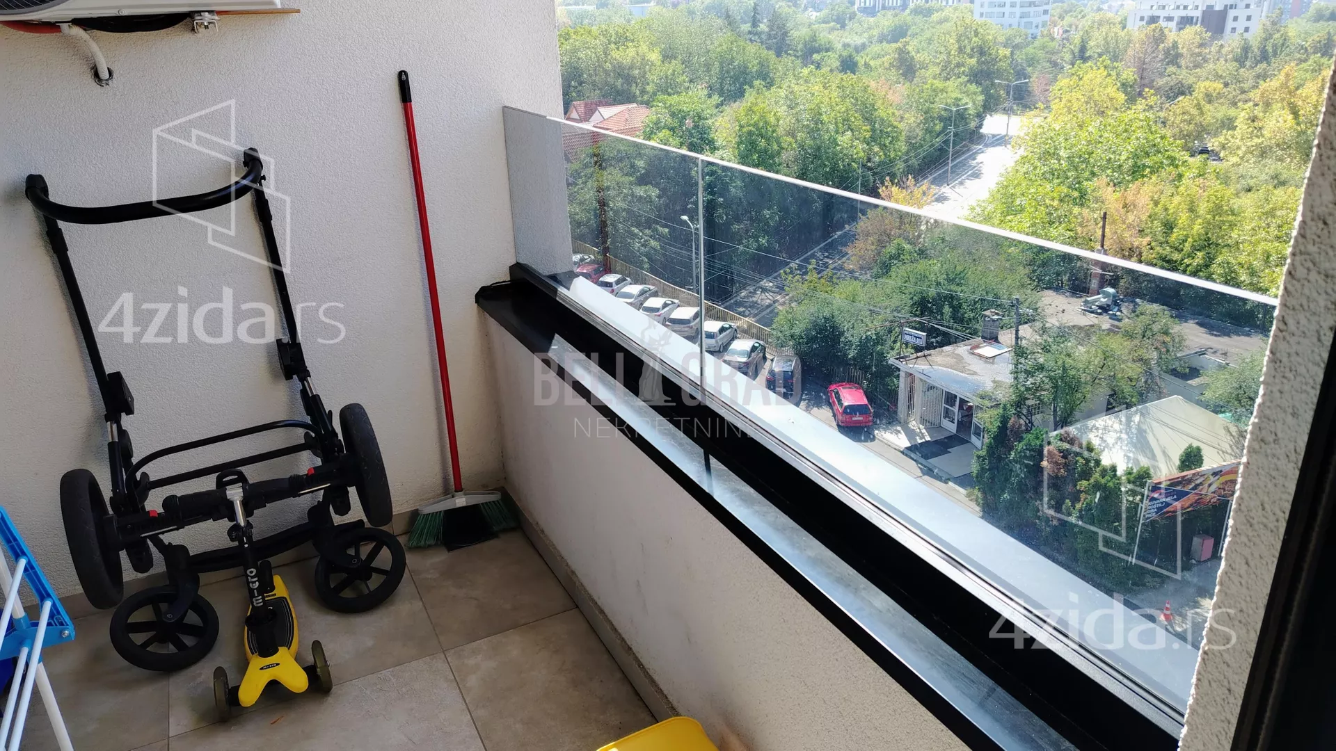 Dvoiposoban stan | 4zida