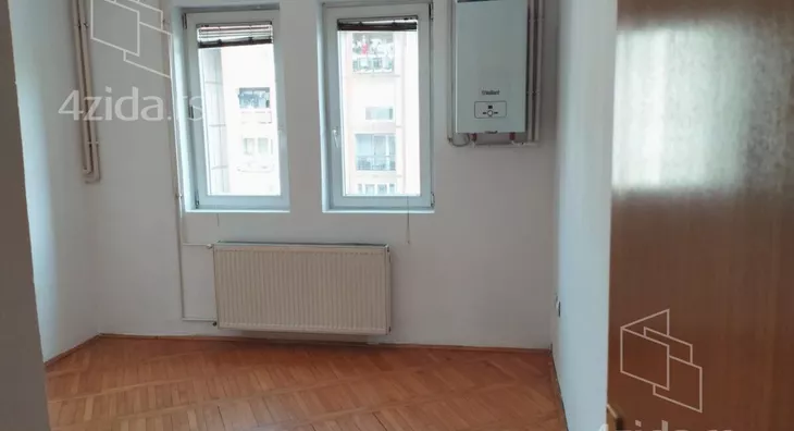 Četvoroiposoban stan | 4zida