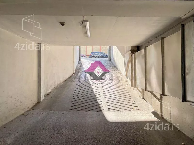 Garaža | 4zida