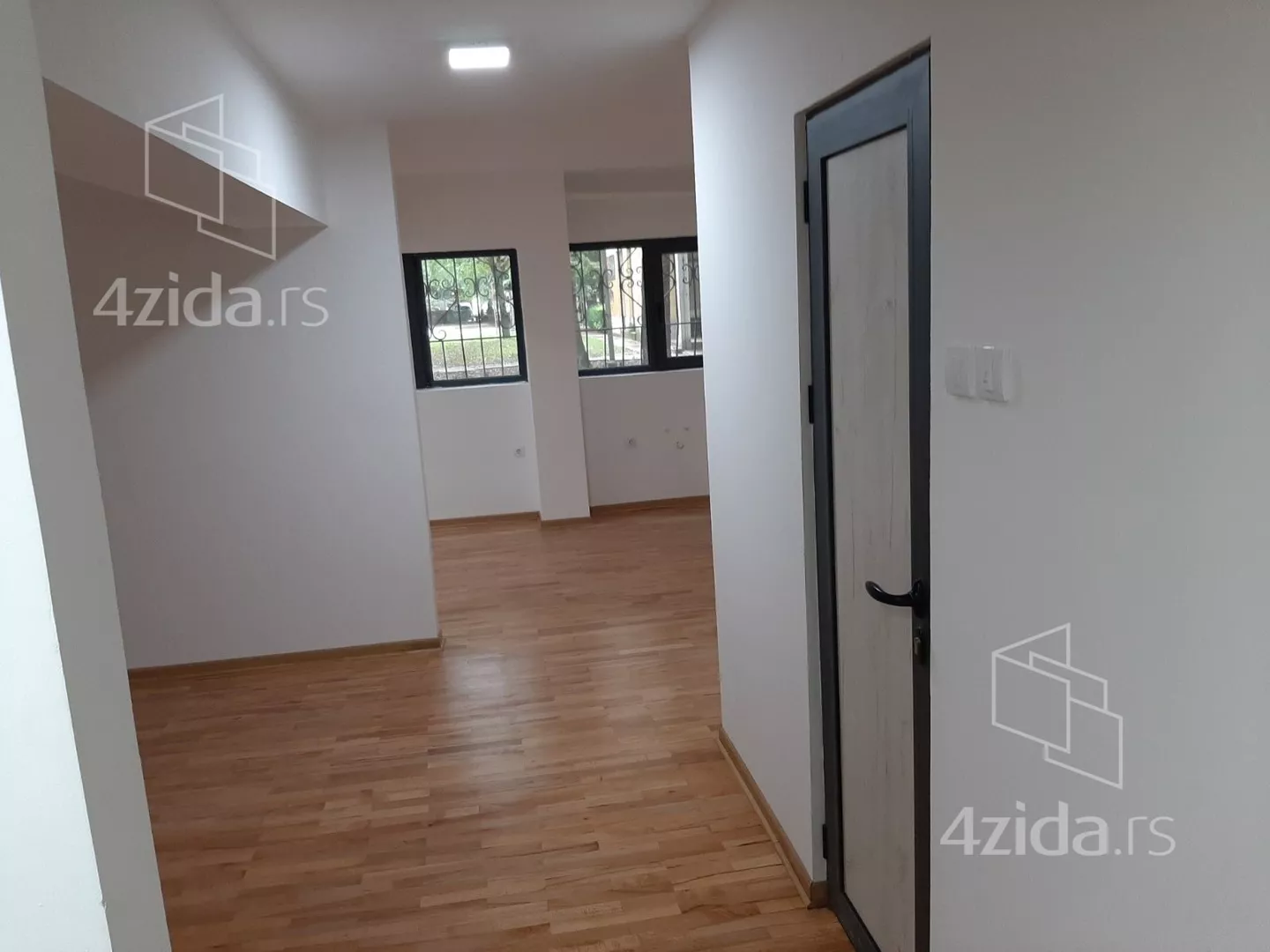 Lokal | 4zida