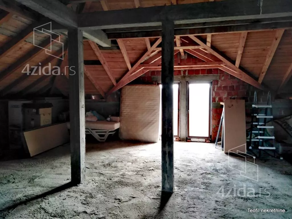 3-etažna kuća | 4zida