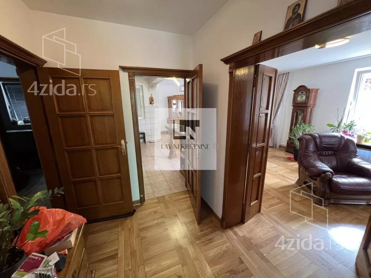 Kuća | 4zida