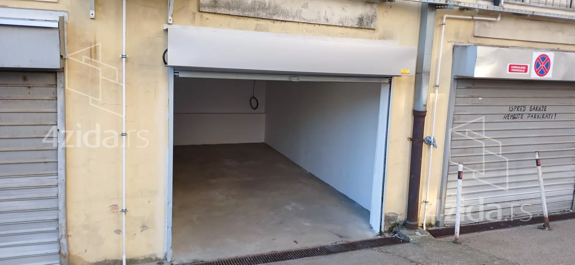 Garaža | 4zida