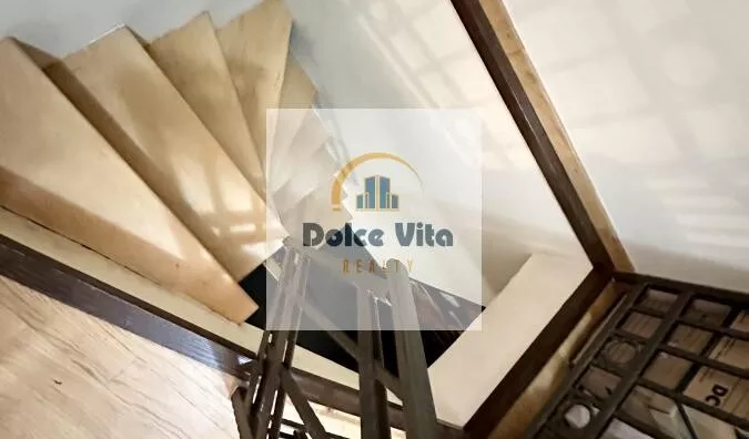 Šestosoban stan | 4zida