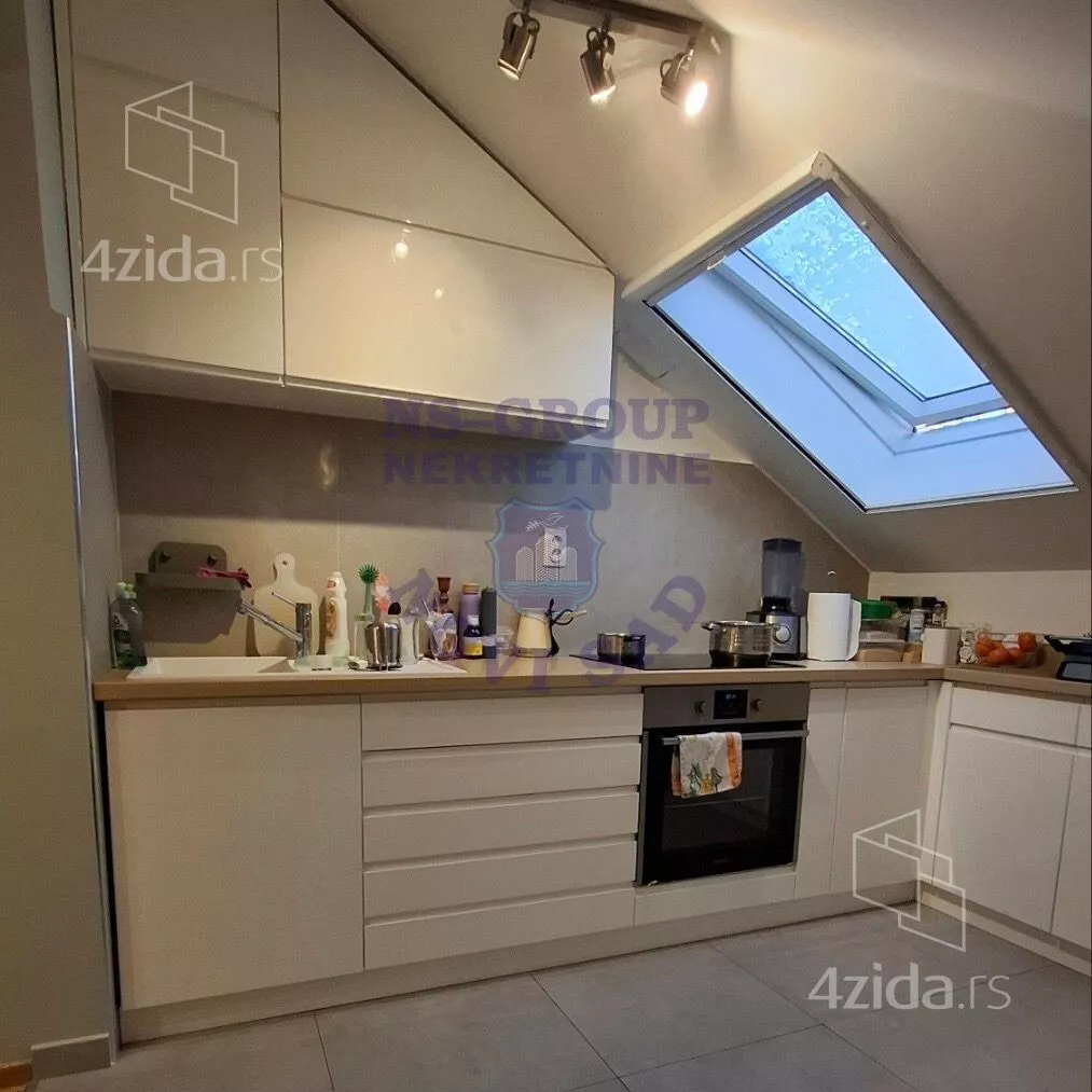 Petosoban stan | 4zida