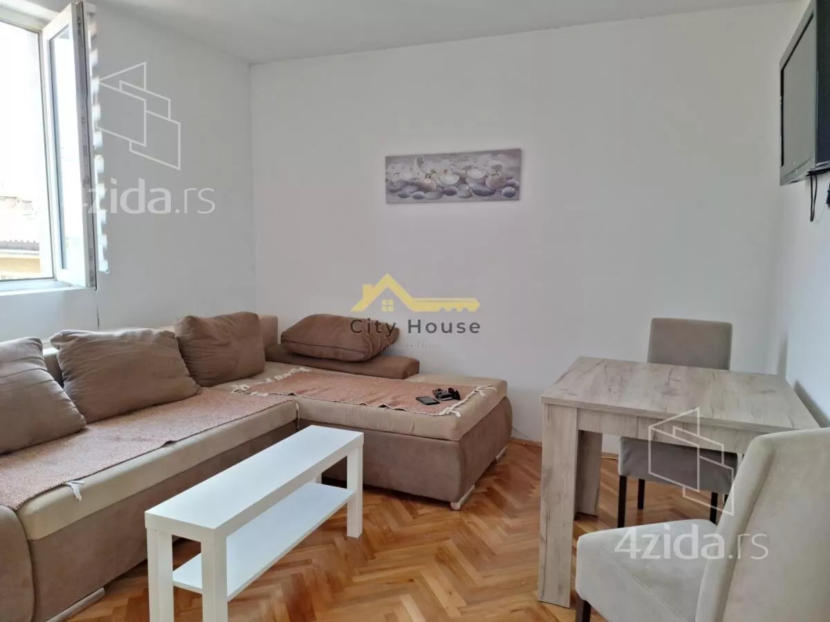 Garsonjera | 4zida