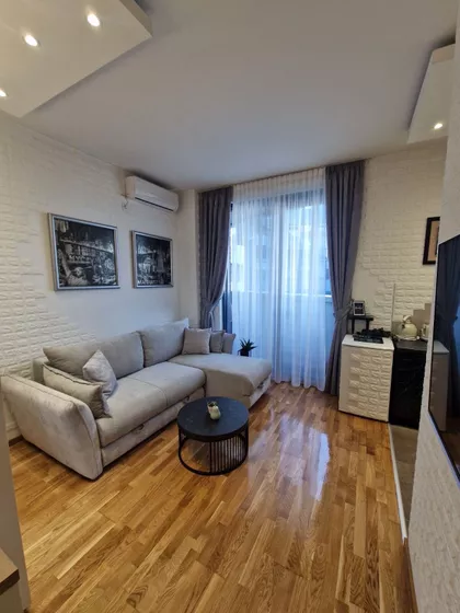 Trg Galerija | 4zida.rs