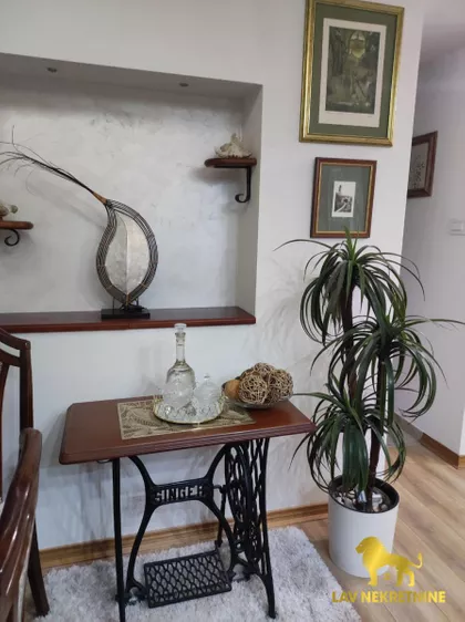 RADNIČKA | 4zida.rs