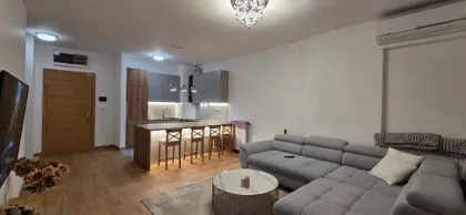 Tadije Sondermajera | 4zida.rs