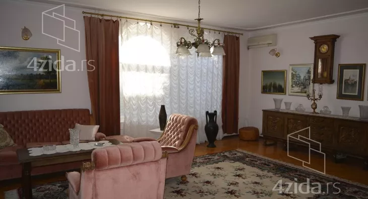 4-etažna kuća | 4zida