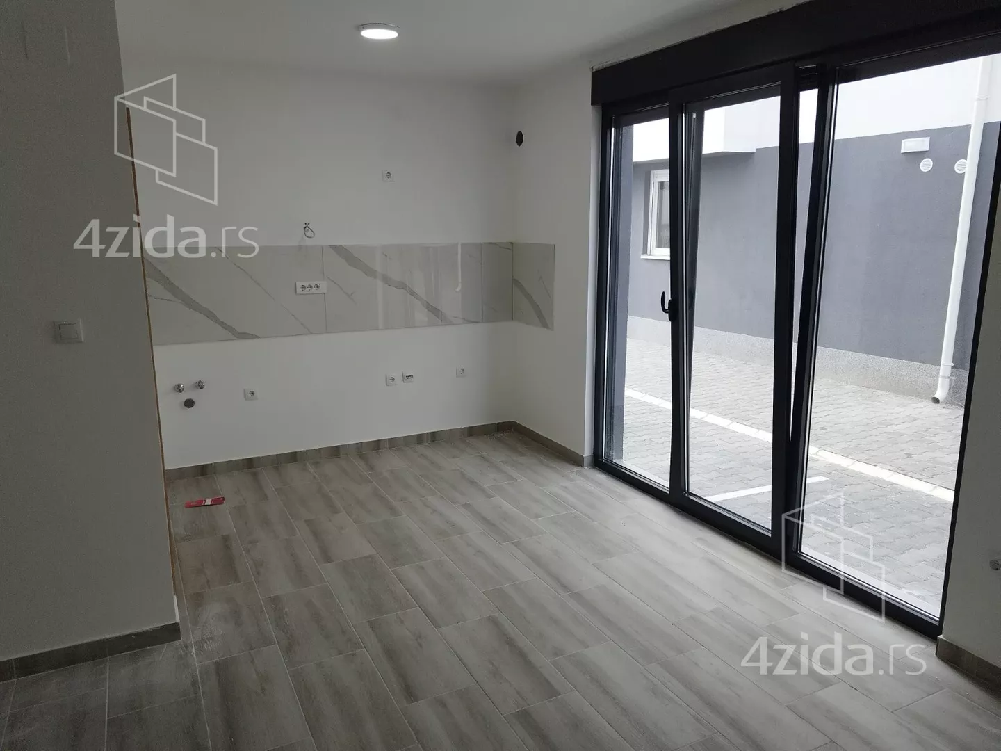 Garsonjera | 4zida