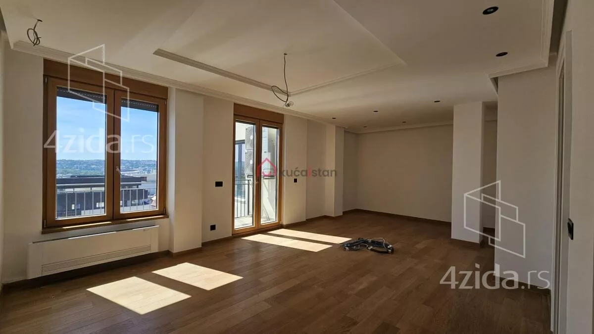 Petosoban stan | 4zida