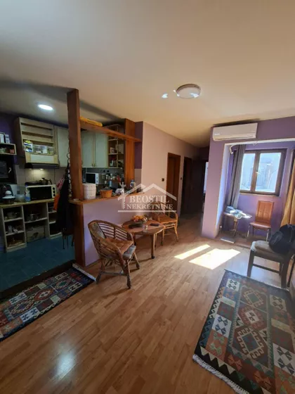 Crnogorska | 4zida.rs