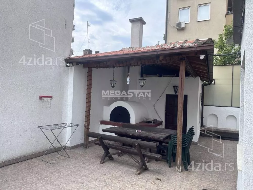 3-etažna kuća | 4zida