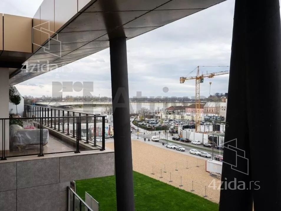 Petosoban stan | 4zida