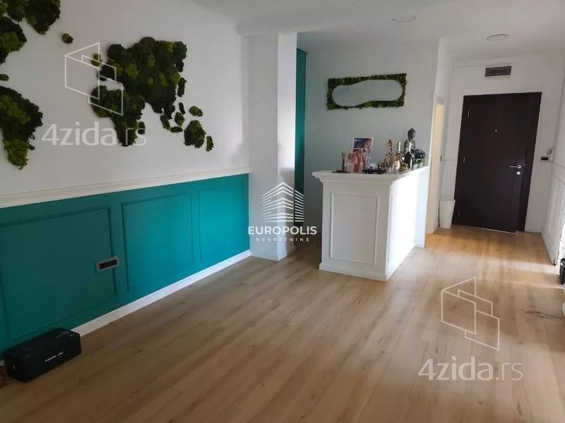 Lokal | 4zida