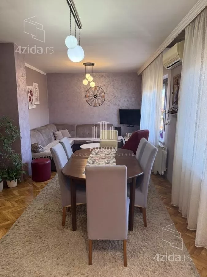 Troiposoban stan | 4zida