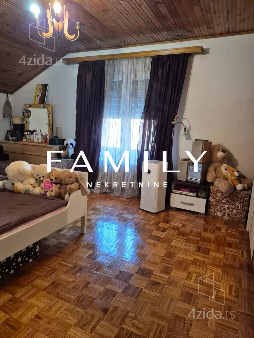 3-etažna kuća | 4zida