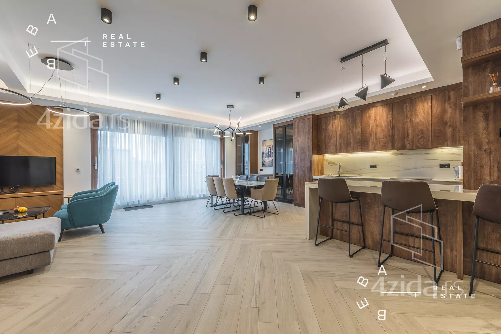 Četvorosoban stan | 4zida