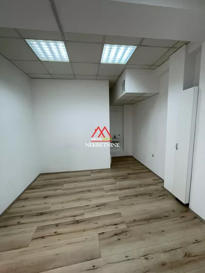 Zmaj Jovina | 4zida.rs