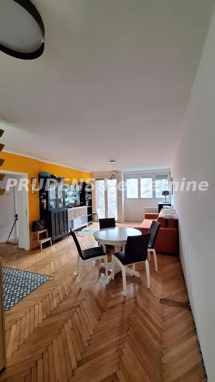 Pariske komune | 4zida.rs