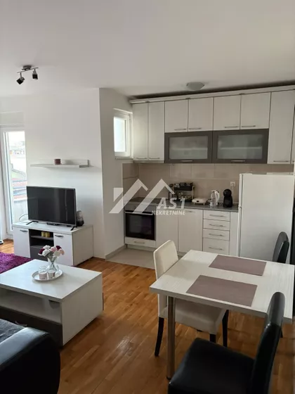 Romanijska | 4zida.rs