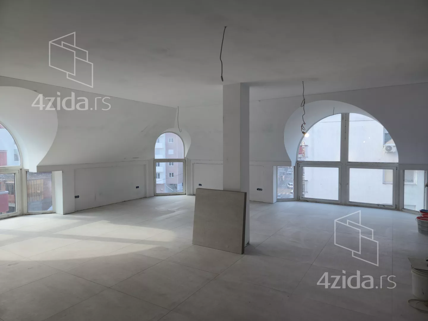 Poslovni prostor | 4zida