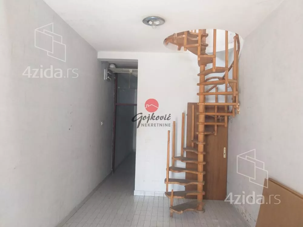Lokal | 4zida