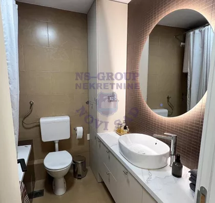 Cara Dušana | 4zida.rs