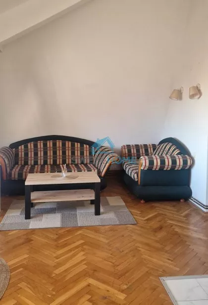 Vladimira Mitrovića | 4zida.rs