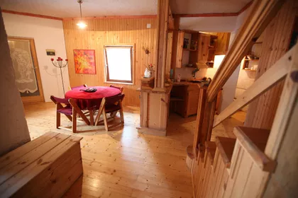 RASINSKO BRDO | 4zida.rs