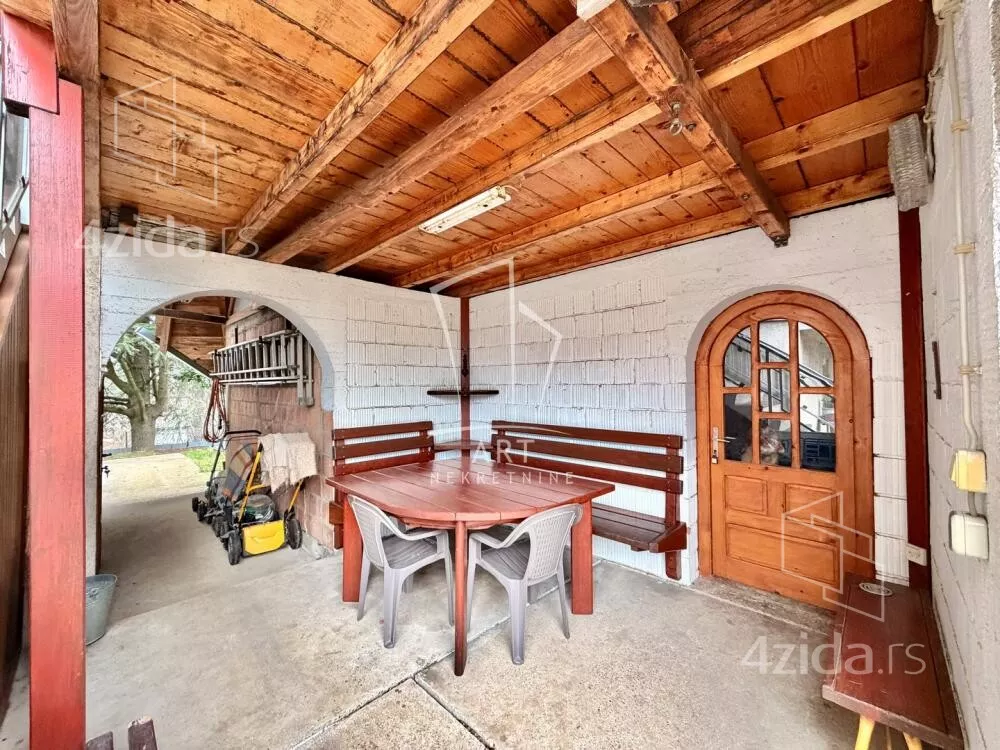 3-etažna kuća | 4zida