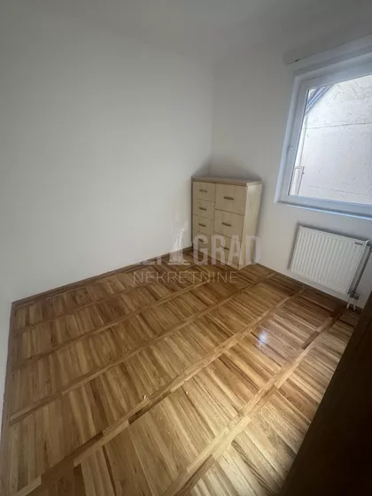 Kneževačka | 4zida.rs