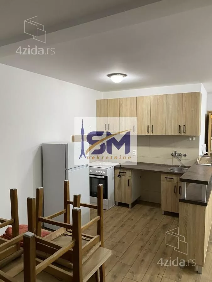 Petosoban stan | 4zida