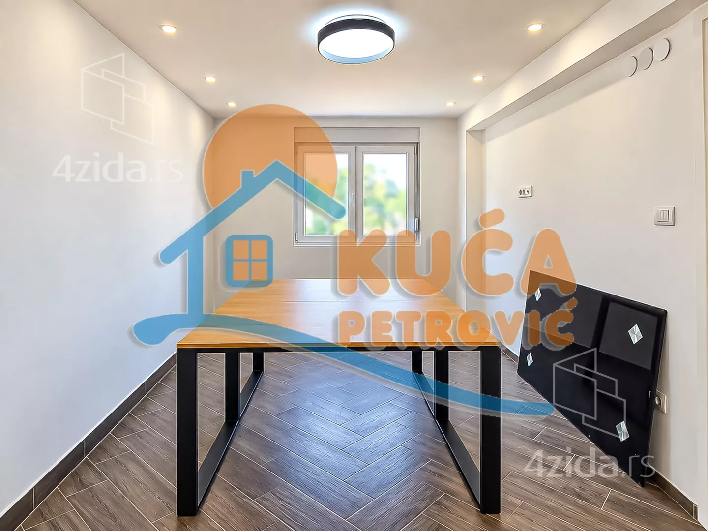 Lokal | 4zida