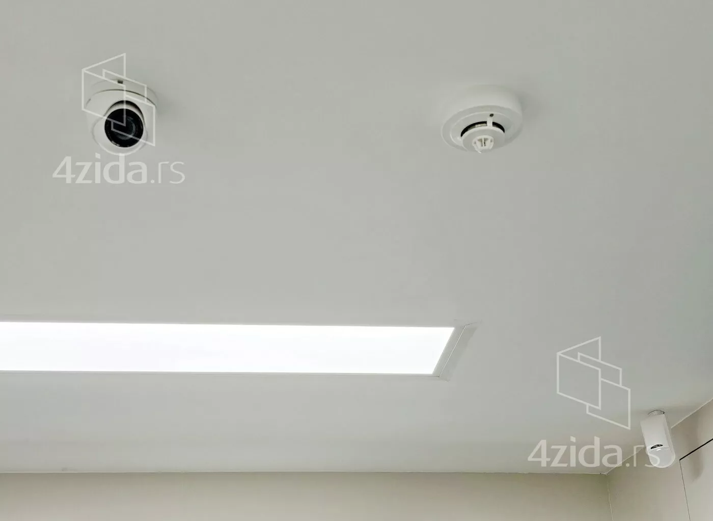 Lokal | 4zida