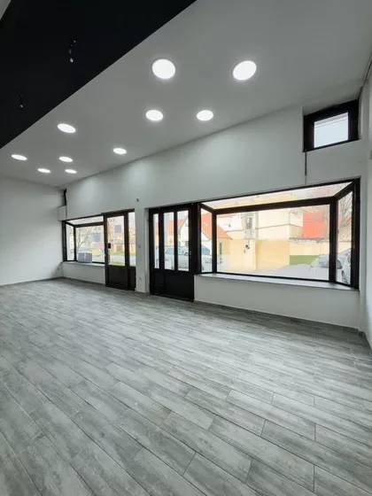 Ugrinovačka | 4zida.rs