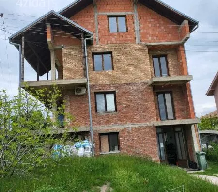 Kuća | 4zida