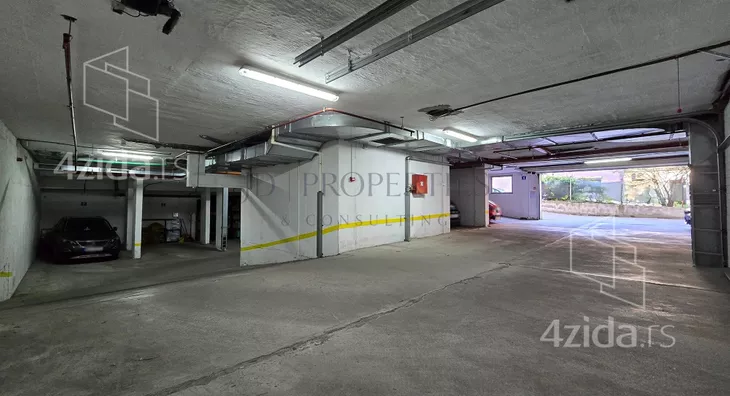 Garaža/Parking | 4zida