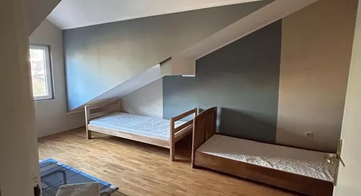 Četvoroiposoban stan | 4zida