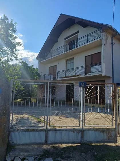 Rajićeva 10 | 4zida.rs