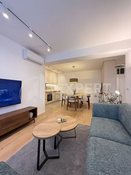 Cara Dušana | 4zida.rs