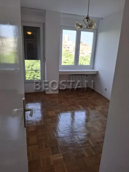 Bulevar Arsenija Carnojevica | 4zida.rs