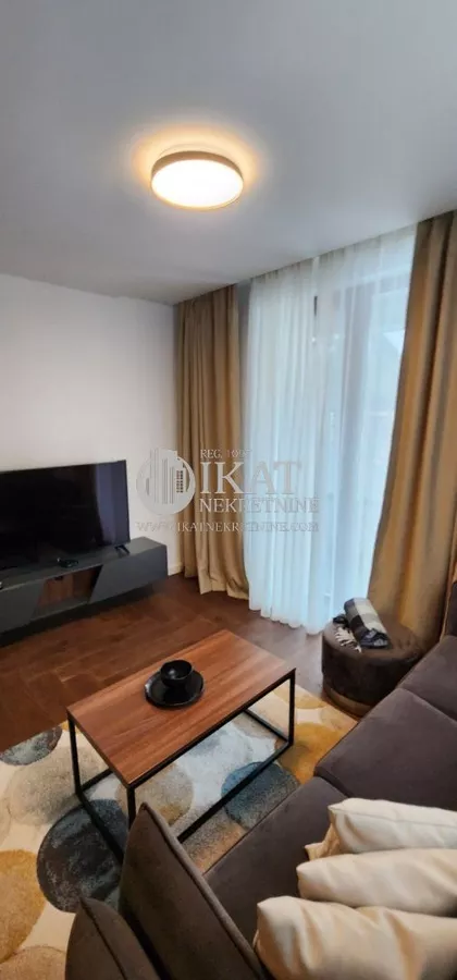 Krfska | 4zida.rs