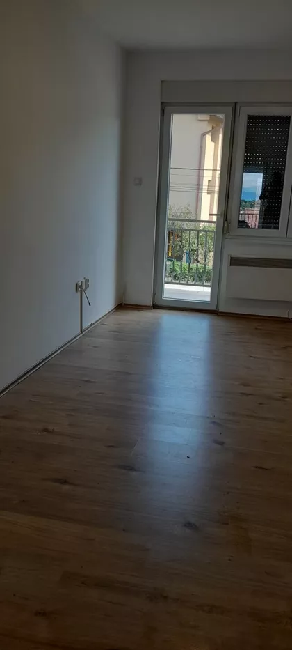 Popinski Borci 15 | 4zida.rs