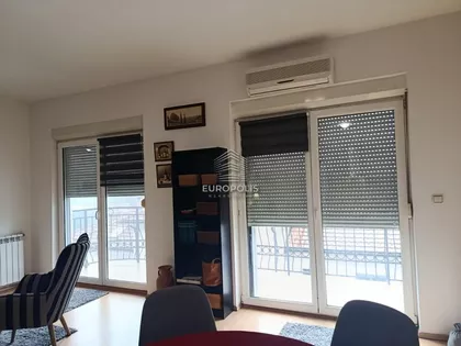 Pivljanina Baja | 4zida.rs