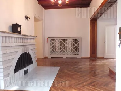 HILANDARSKA OKOLINA | 4zida.rs
