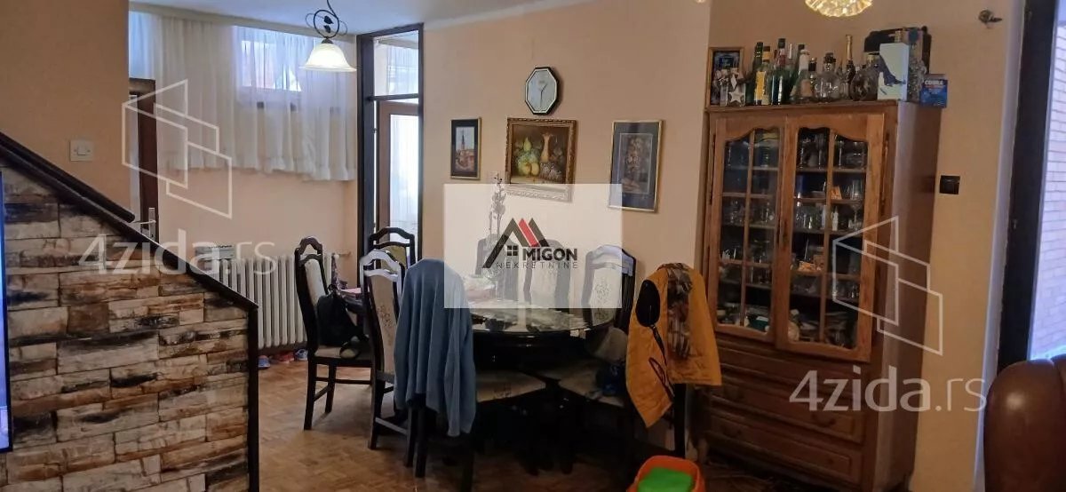 Kuća | 4zida