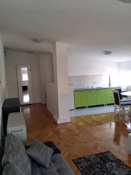 Braće Ribnikar 38 | 4zida.rs